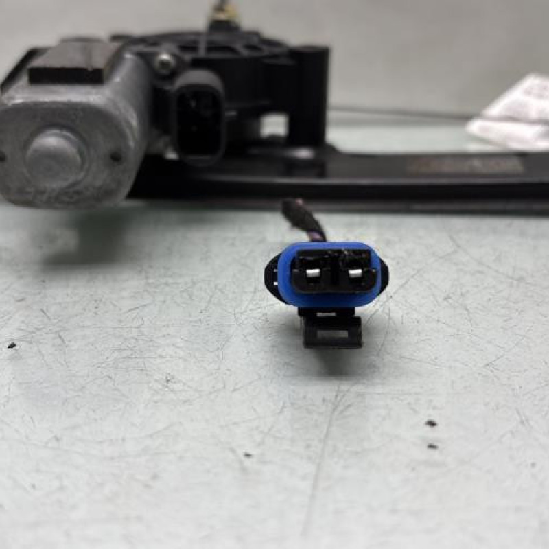 Leve vitre electrique avant droit FIAT GRANDE PUNTO Photo n°6