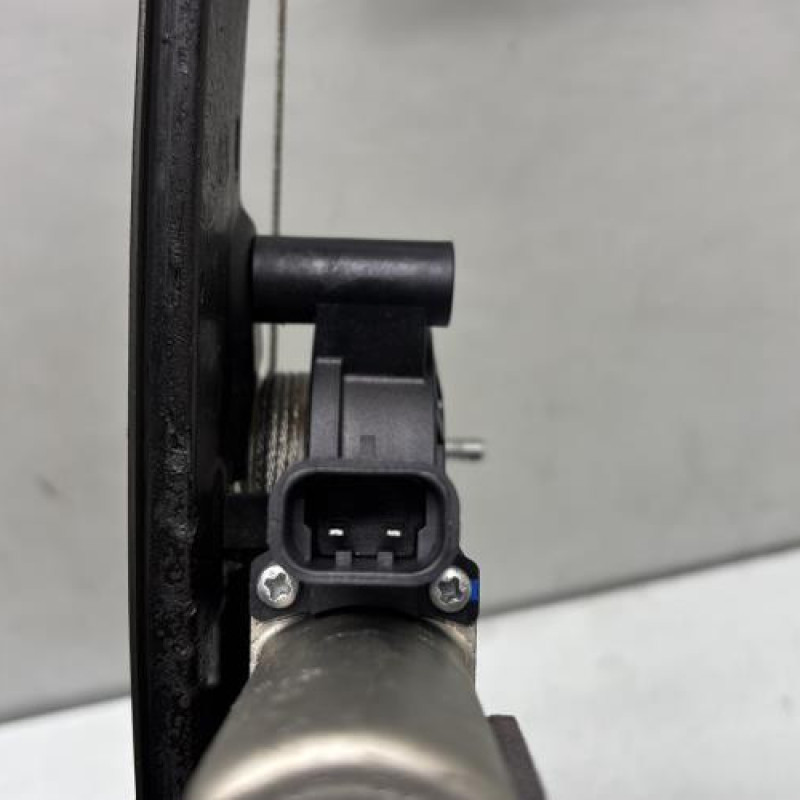 Leve vitre electrique avant gauche FIAT GRANDE PUNTO Photo n°3