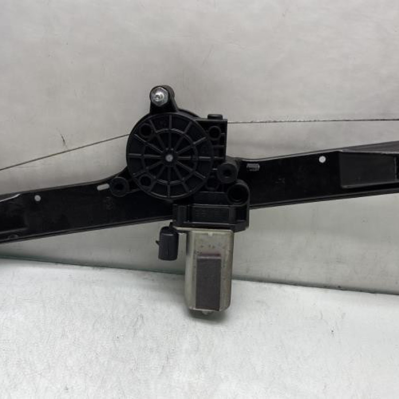 Leve vitre electrique avant gauche FIAT GRANDE PUNTO Photo n°4