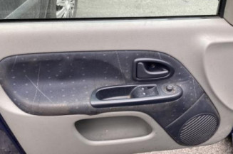 Bouton de coffre RENAULT CLIO 2