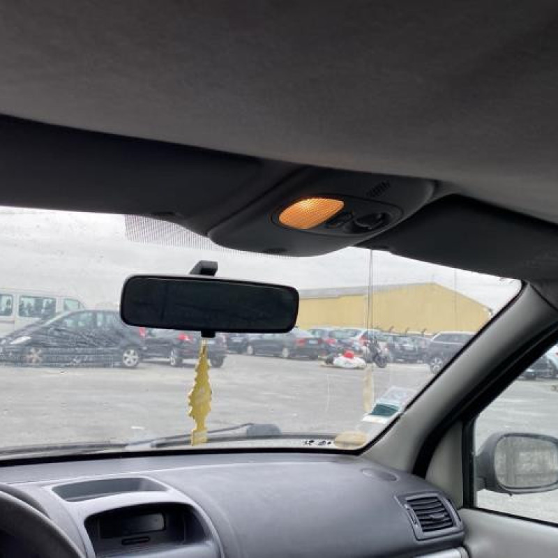 Bouton de coffre RENAULT CLIO 2 Photo n°19