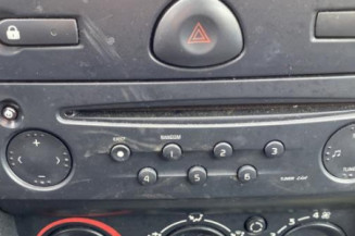 Bouton de coffre RENAULT CLIO 2