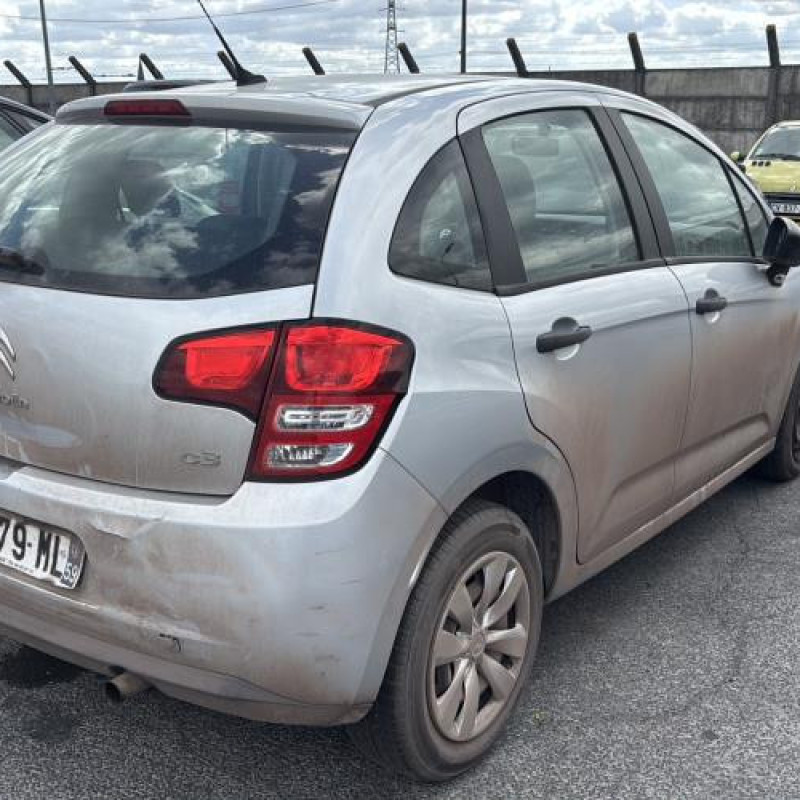 Porte avant gauche CITROEN C3 2 Photo n°10