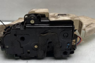 Serrure arriere droit VOLKSWAGEN POLO 4 Photo n°1