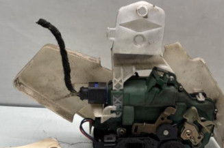 Serrure arriere droit VOLKSWAGEN POLO 4