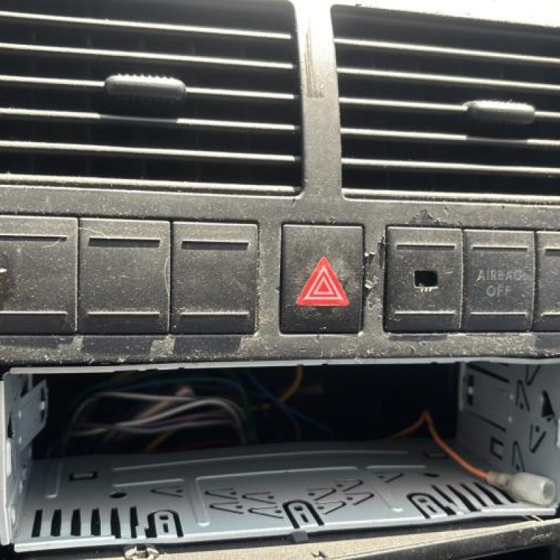 Serrure arriere droit VOLKSWAGEN POLO 4 Photo n°20