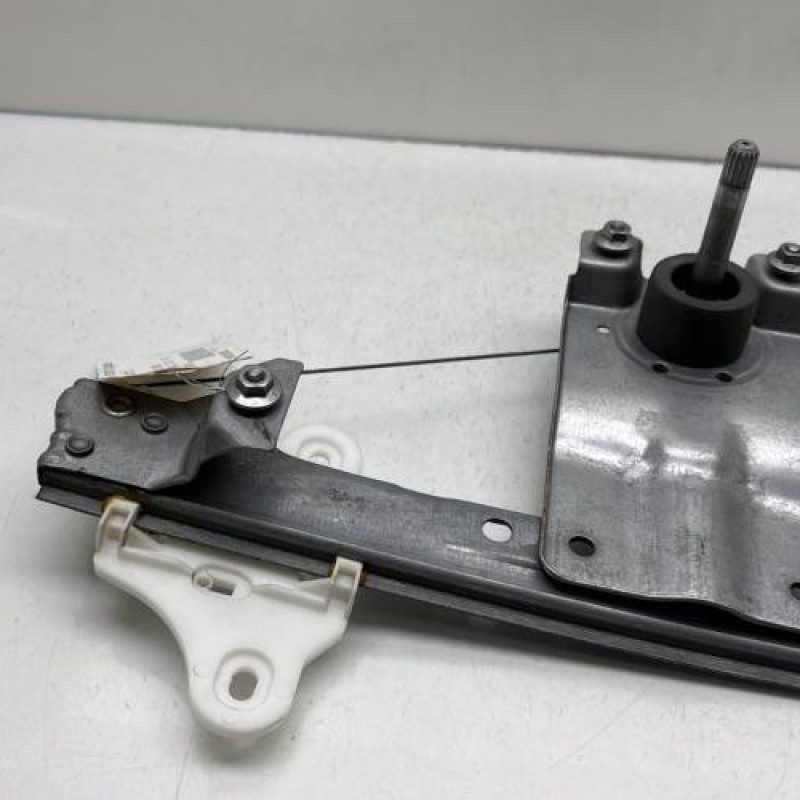 Leve vitre mecanique arriere droit RENAULT CLIO 4 Photo n°2