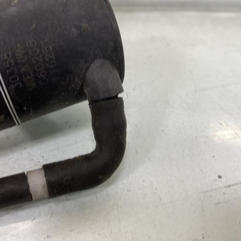 Pompe lave glace arriere TOYOTA YARIS 2 Photo n°4