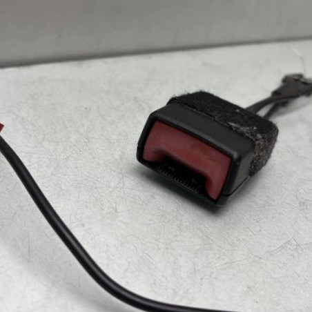 Attache ceinture avant gauche MERCEDES CLASSE A 169