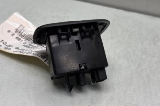 Interrupteur de leve vitre arriere droit MERCEDES CLASSE A 169