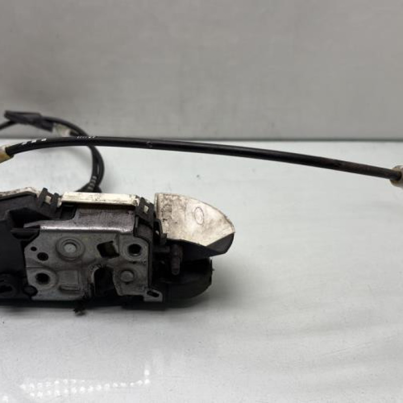 Serrure avant gauche PEUGEOT 308 1 Photo n°1