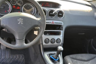 Serrure avant gauche PEUGEOT 308 1