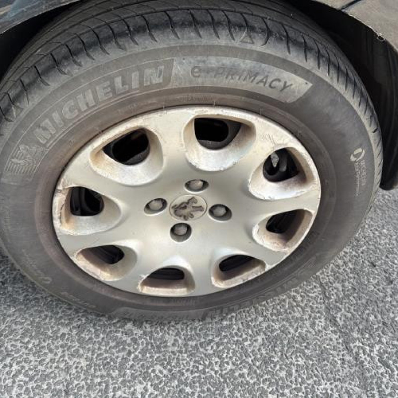 Feu arriere stop central PEUGEOT 307 Photo n°19