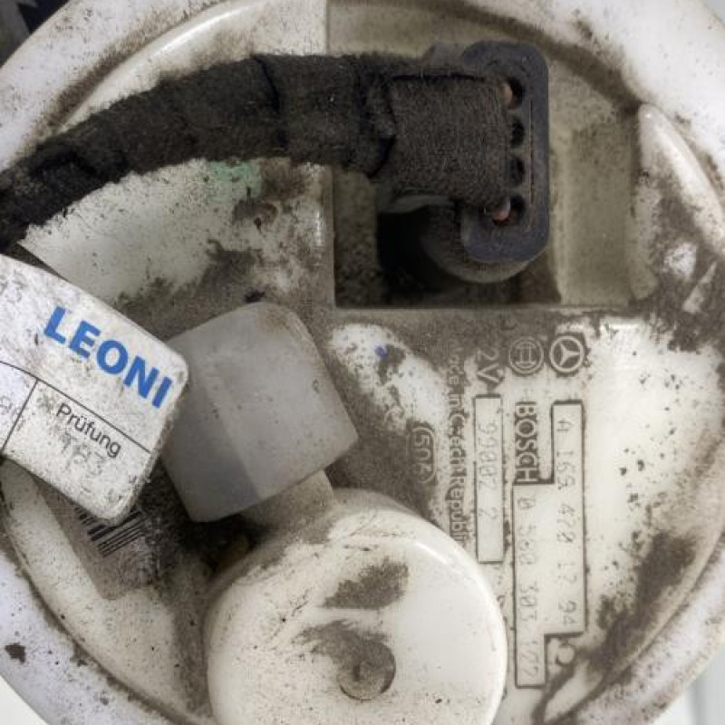 Pompe à carburant MERCEDES CLASSE A 169 Photo n°2