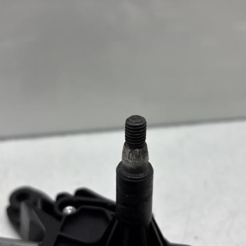Moteur essuie glace arriere DACIA LOGAN MCV 1 Photo n°2