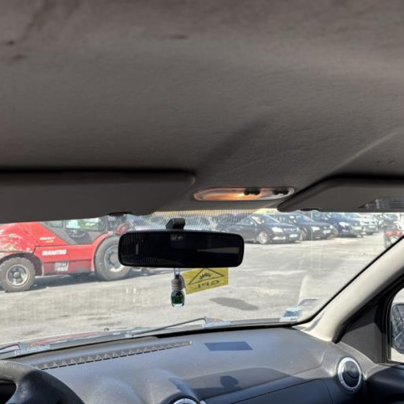 Pretensionneur de ceinture avant droit DACIA SANDERO 1 Photo n°17