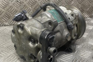 Compresseur clim PEUGEOT 206 Photo n°1