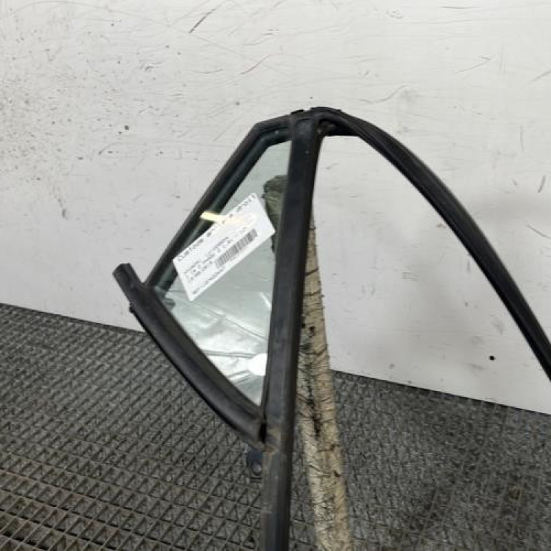 Custode arriere droit (porte) HYUNDAI I 10 2 Photo n°3