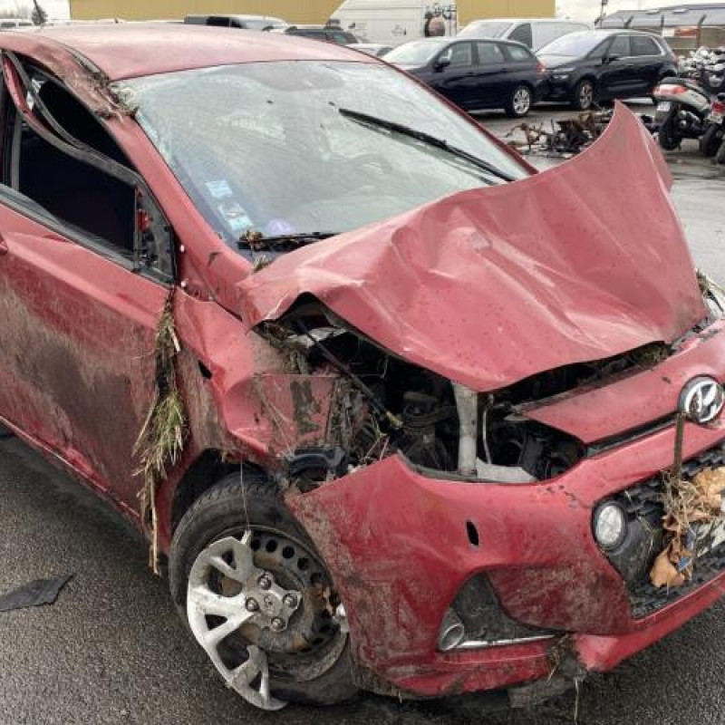 Vitre arriere droit HYUNDAI I 10 2 Photo n°6