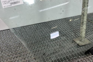 Vitre avant droit HYUNDAI I 10 2
