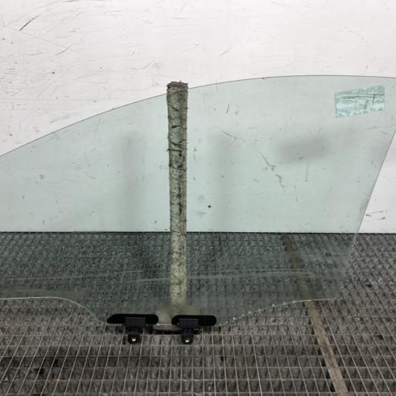 Vitre avant droit HYUNDAI I 10 2 Photo n°4