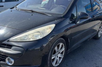 Pare boue avant droit PEUGEOT 207