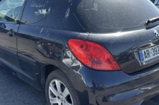 Pare boue avant droit PEUGEOT 207