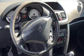Pare boue avant droit PEUGEOT 207