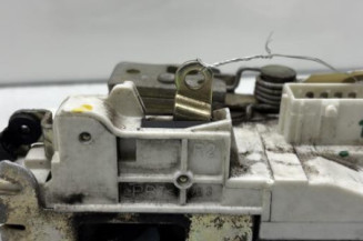 Serrure avant droit PEUGEOT 807