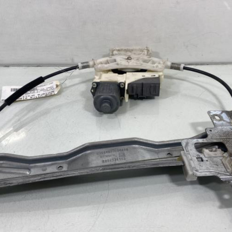 Leve vitre electrique arriere droit PEUGEOT 407 Photo n°3