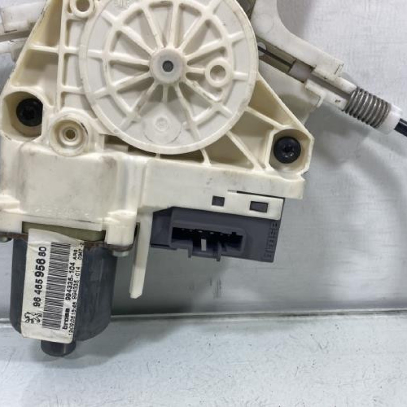 Leve vitre electrique arriere gauche PEUGEOT 407 Photo n°3