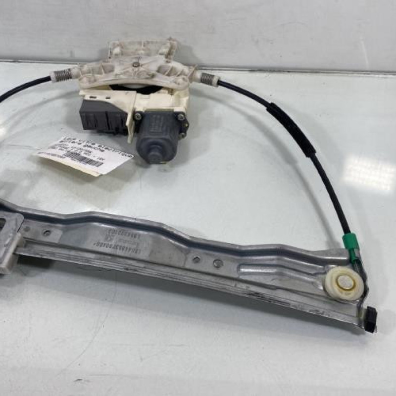 Leve vitre electrique arriere gauche PEUGEOT 407 Photo n°4