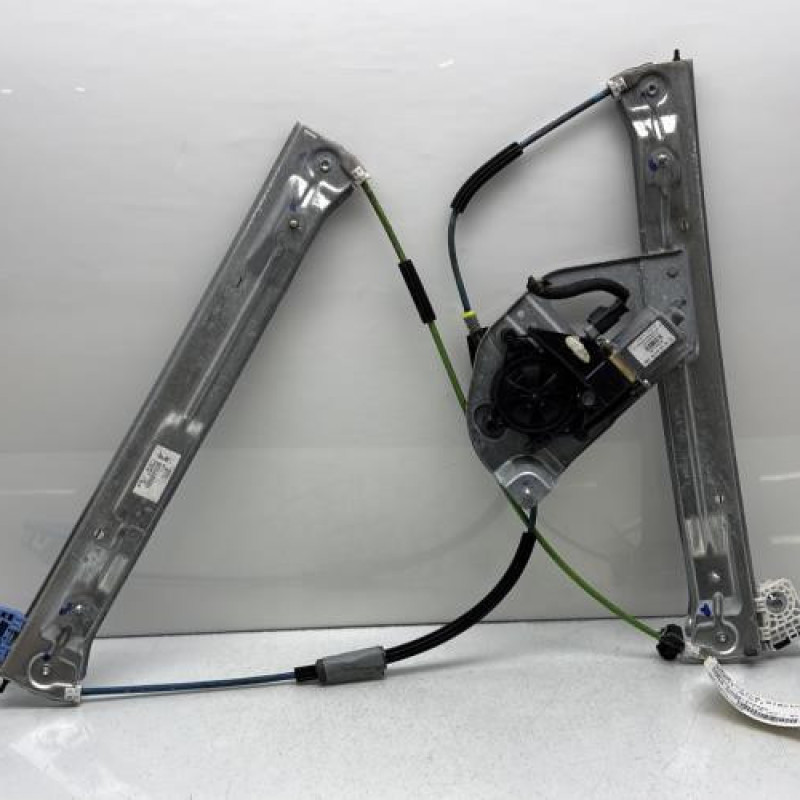 Leve vitre electrique avant droit PEUGEOT 208 1 Photo n°1