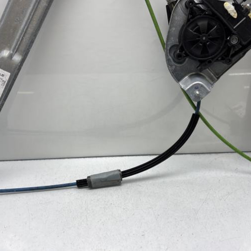 Leve vitre electrique avant droit PEUGEOT 208 1 Photo n°3