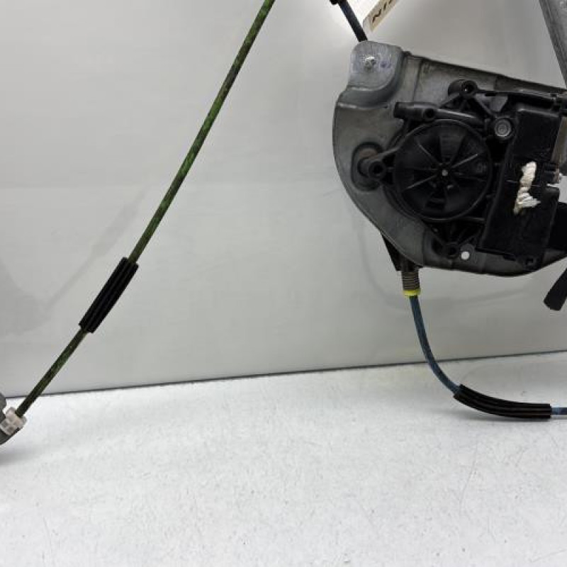 Leve vitre electrique avant gauche PEUGEOT 208 1 Photo n°2