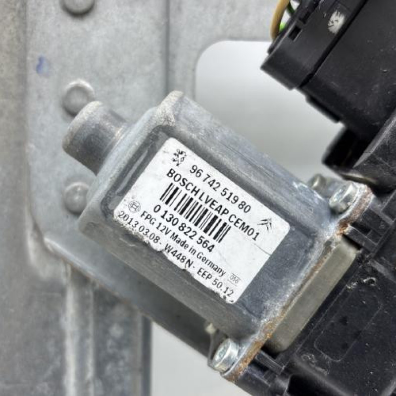 Leve vitre electrique avant gauche PEUGEOT 208 1 Photo n°6