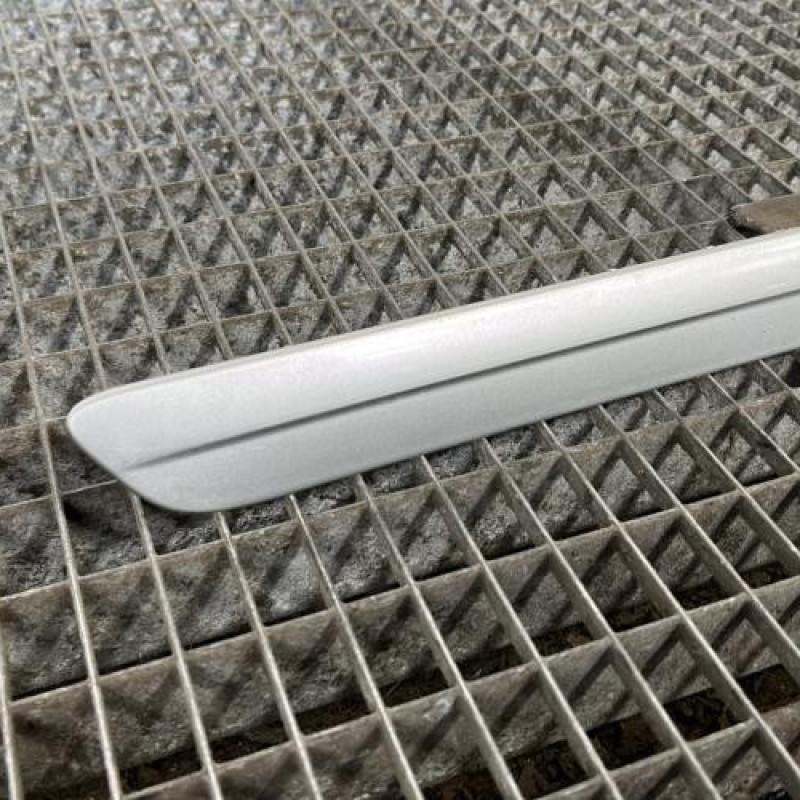 Baguette de porte arriere droite VOLKSWAGEN GOLF PLUS Photo n°2