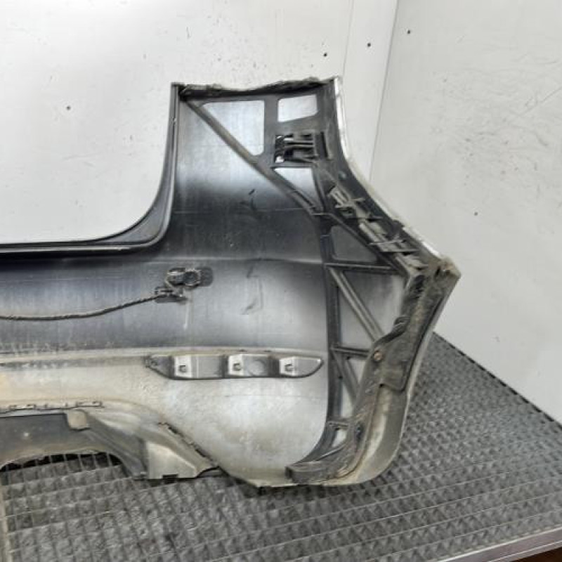 Pare choc arriere VOLKSWAGEN GOLF PLUS Photo n°4