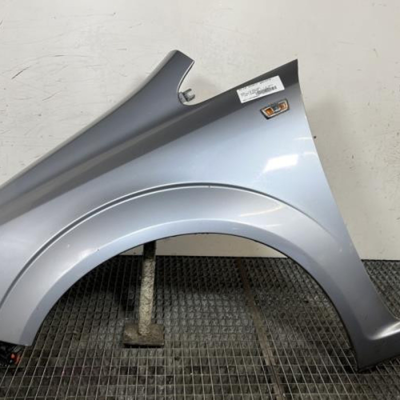 Aile avant gauche OPEL ZAFIRA B Photo n°1