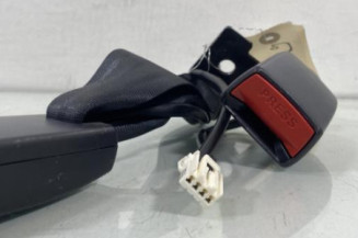 Attache ceinture arriere droit KIA RIO 3 Photo n°1