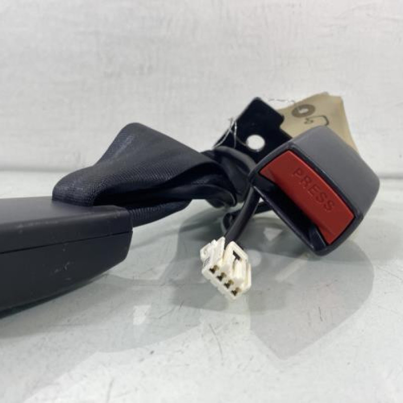 Attache ceinture arriere droit KIA RIO 3 Photo n°1