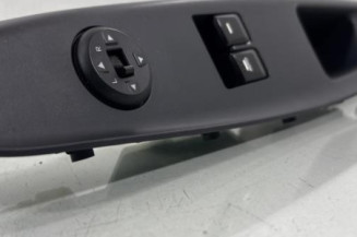 Interrupteur de leve vitre avant gauche KIA RIO 3
