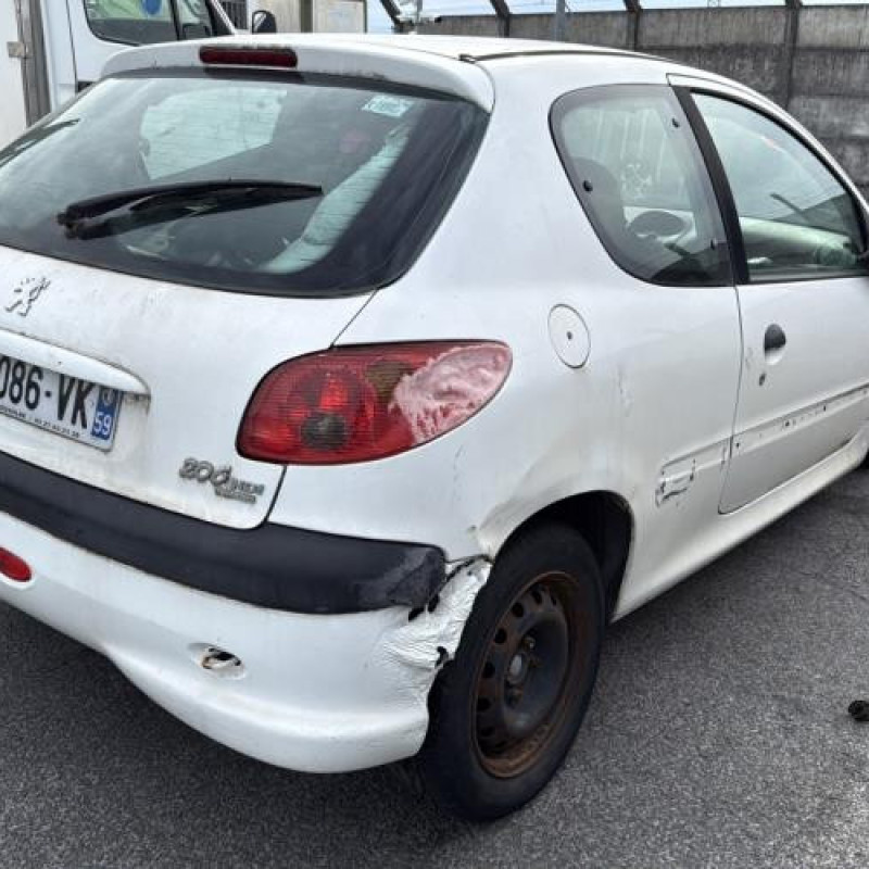 Aile avant droit PEUGEOT 206 Photo n°7