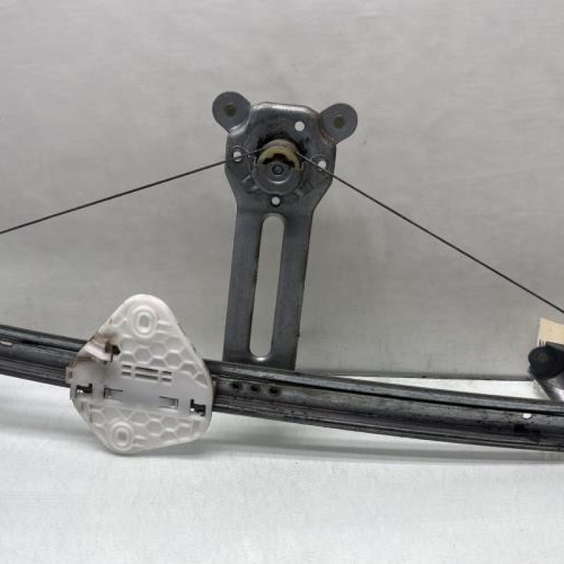 Leve vitre mecanique avant gauche DACIA LOGAN 1 Photo n°1