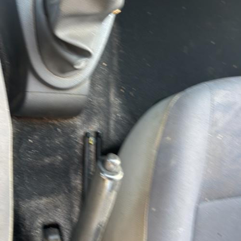 Leve vitre mecanique avant gauche DACIA LOGAN 1 Photo n°20