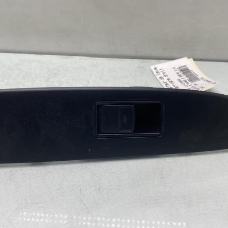 Interrupteur de leve vitre arriere droit TOYOTA AVENSIS 3 Photo n°1