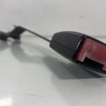 Attache ceinture avant gauche VOLKSWAGEN GOLF 4 Photo n°1