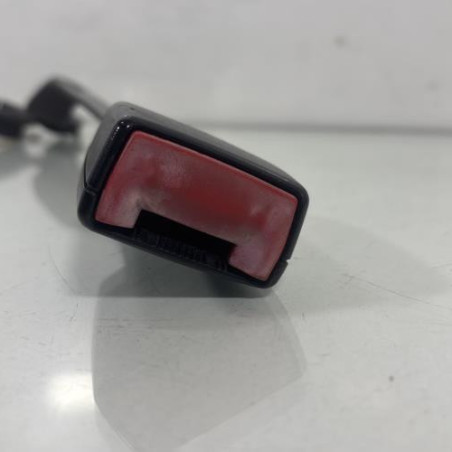 Attache ceinture avant gauche VOLKSWAGEN GOLF 4