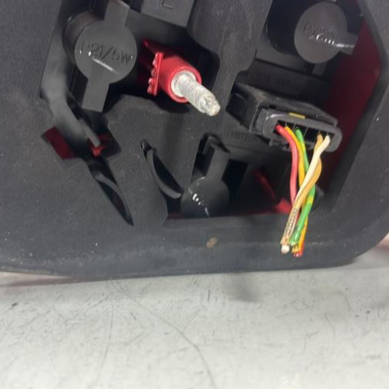 Feu arriere principal gauche (feux) PEUGEOT 206 Photo n°4