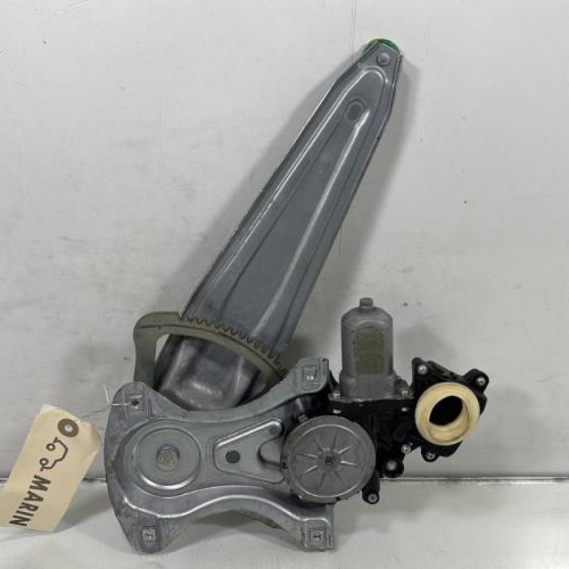 Leve vitre electrique arriere droit TOYOTA AVENSIS 3 Photo n°3